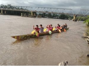 Kadisporapar Sintang Dukung Atlit Sampan Bidar