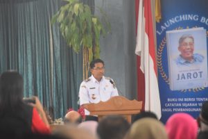 Launching Buku Sintang Bersama Jarot, Ini Kata Kepala Bappeda Sintang