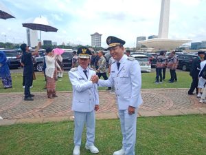 Resmi Menjadi Bupati dan Wakil Bupati Sintang, Bala-Ronny, Dilantik Langsung Oleh Presiden RI Prabowo Subianto di Istana Negara.
