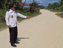 Kades Merti Guna, Harap Jalan Tamat Mahmudin dan Jalan Merti Guna Dapat di Aspal.