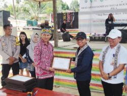 Kadis Kesehatan Sintang Hadiri Deklarasi STBM Pilar 1 di Temiang Kapuas